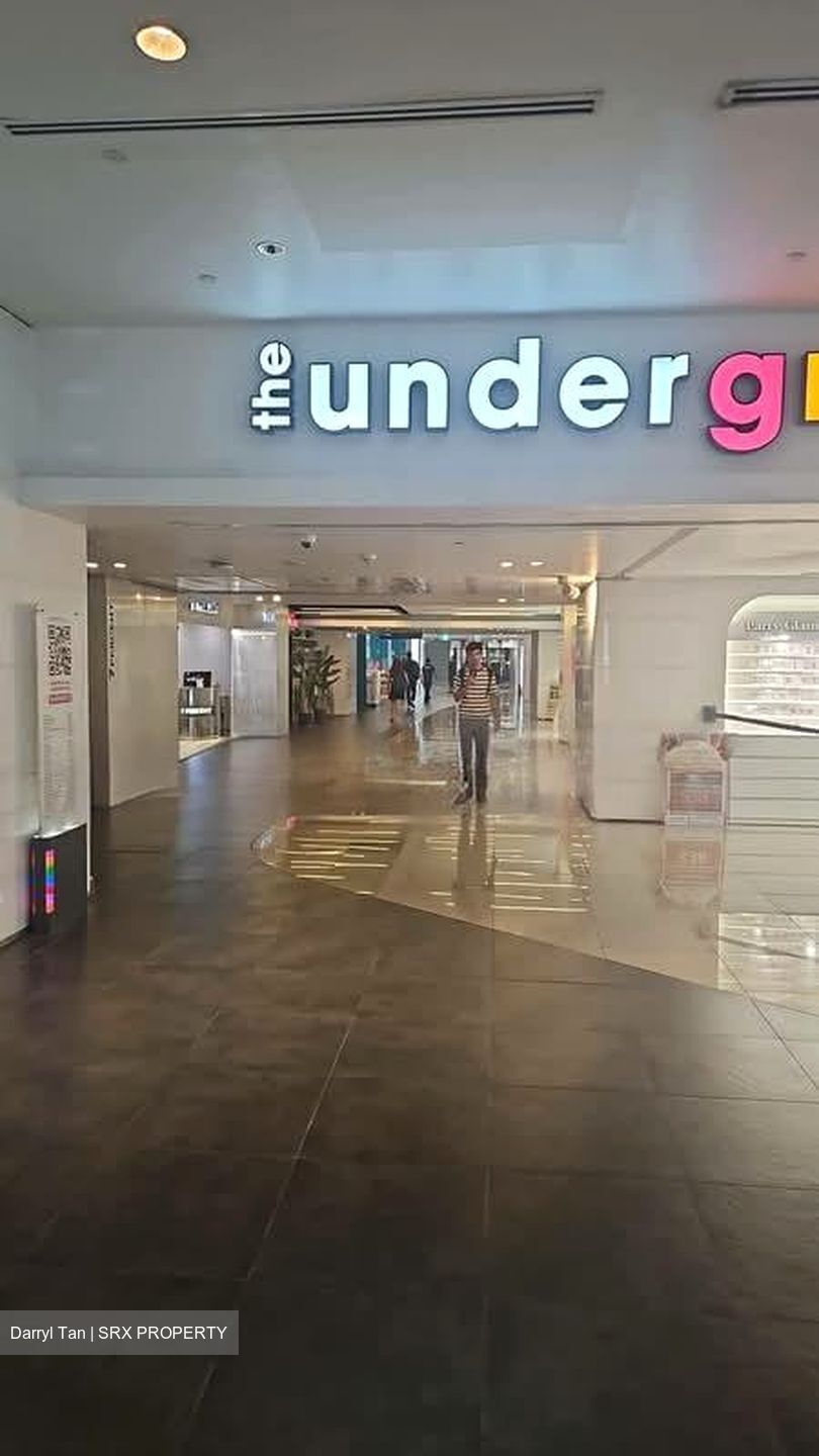 Specialists Shopping Centre (D9), Retail #582144871